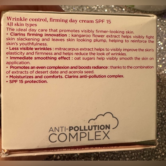 Clarins Firming Day Cream - Picture 14 of 15